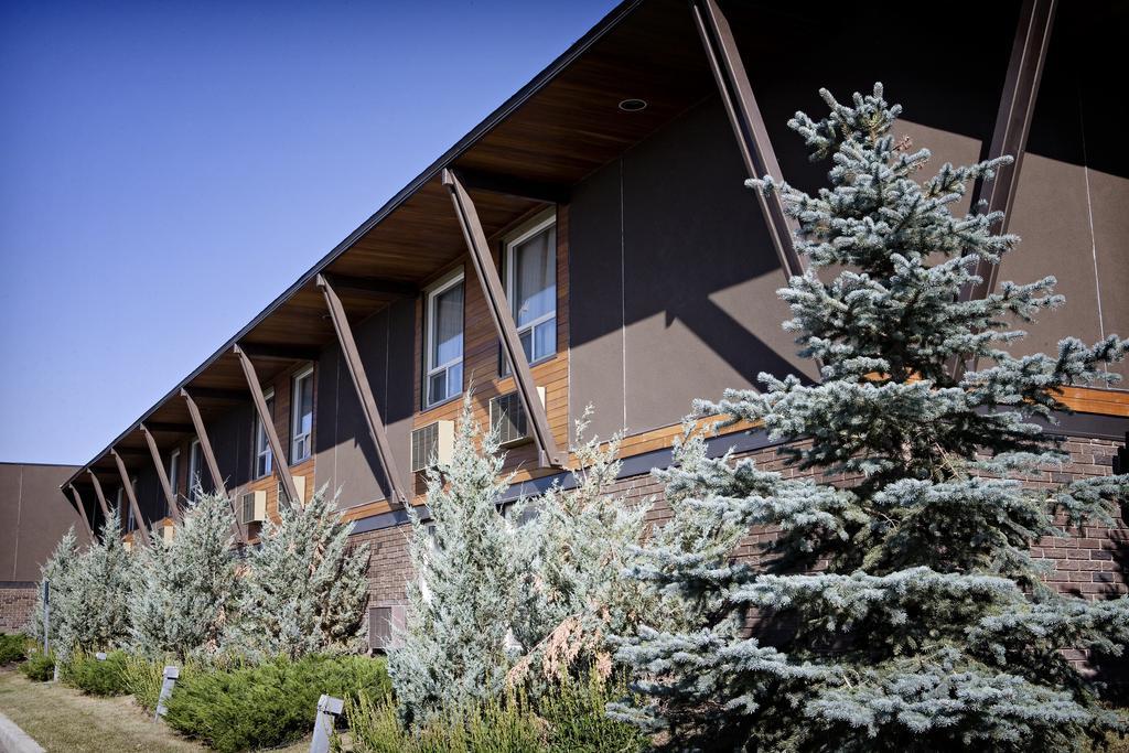 Heritage Inn Hotel & Convention Centre - High River Exterior foto