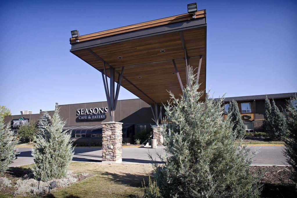 Heritage Inn Hotel & Convention Centre - High River Exterior foto
